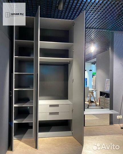 Шкаф распашной с фрезеровкой