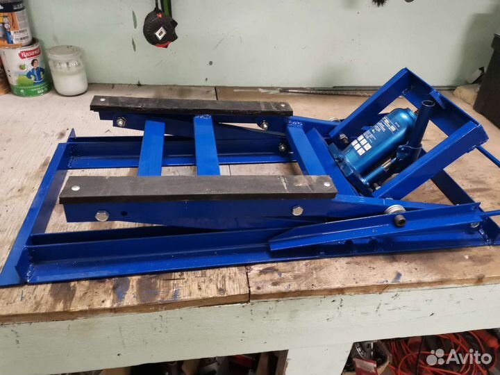 Домкрат для мотоцикла