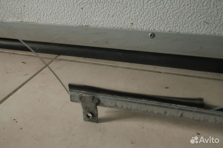 Стекло двери переднее правое Daewoo Matiz 2010