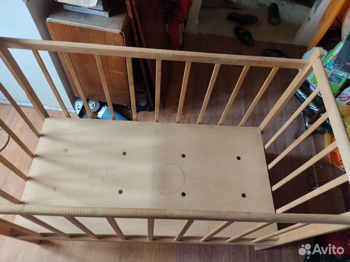 Детская кроватка