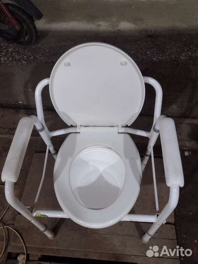 Складное кресло - туалет Nova TN-402 Б/У