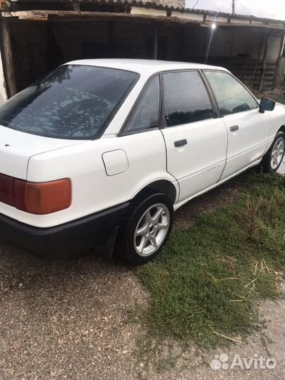 Audi 80