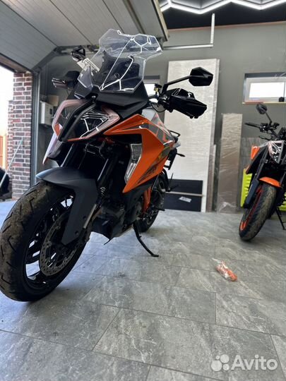 KTM 1290 super duke GT