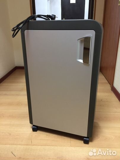 Уничтожитель бумаг Alligator 1020 CC+