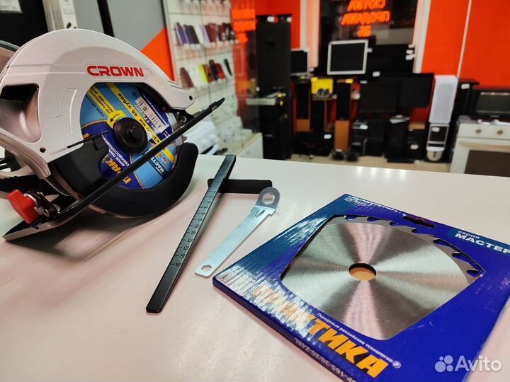 Дисковая пила Crown CT15187-165 (к204)