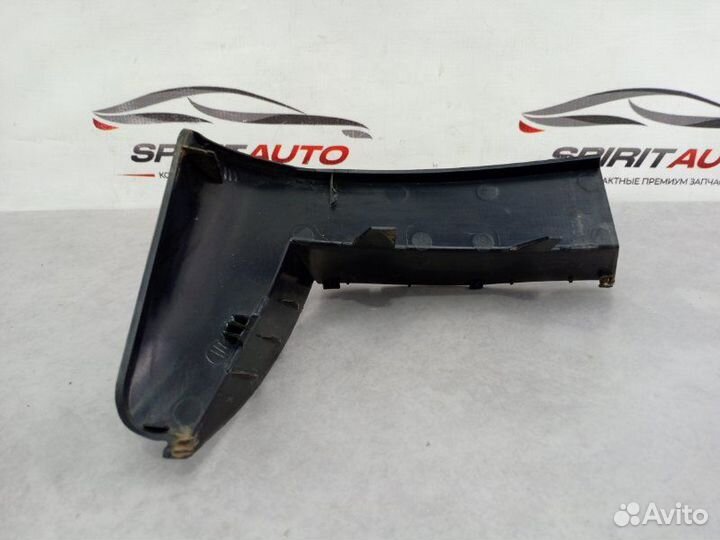 Накладка крышки багажника Kia Carnival 3 2.2 D4HB