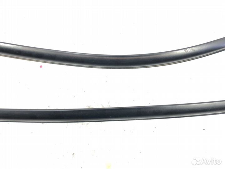 Молдинги с ветровиками передние Subaru Legacy BL