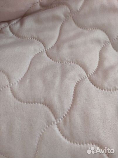 Стеганая ткань: розовая и голубая