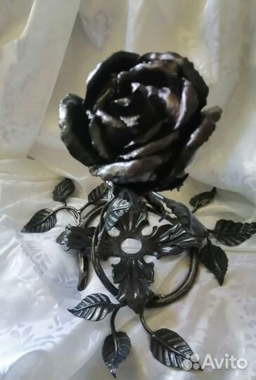 Кованая роза