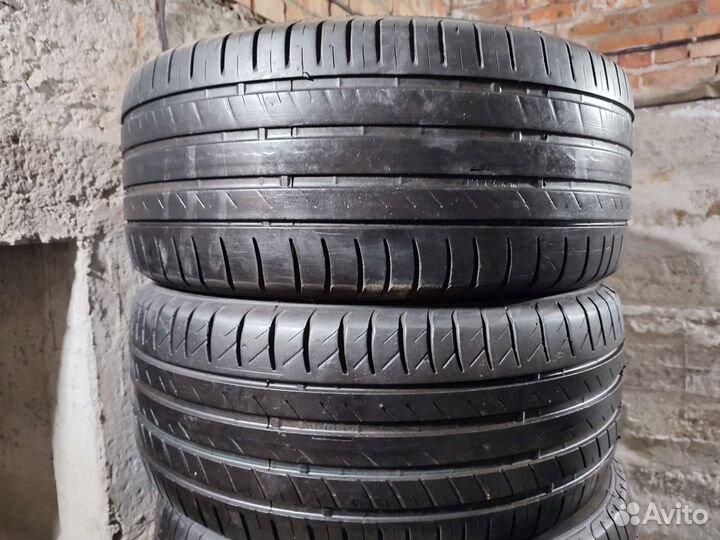 Viatti Strada Asimmetrico 245/45 R17