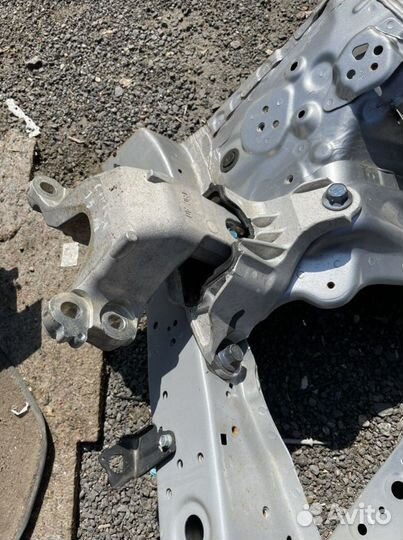 Подушка двигателя левая Honda Civic 10, 2019 год