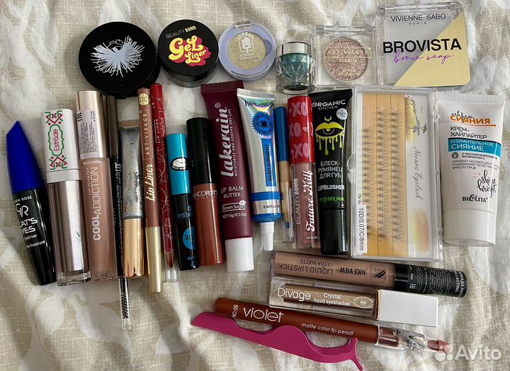 Наборы косметики (люкс,проф,массм-т).Расхламление