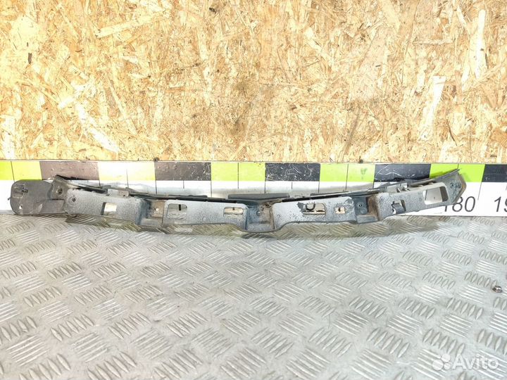 Направляющая бампера Opel Astra H