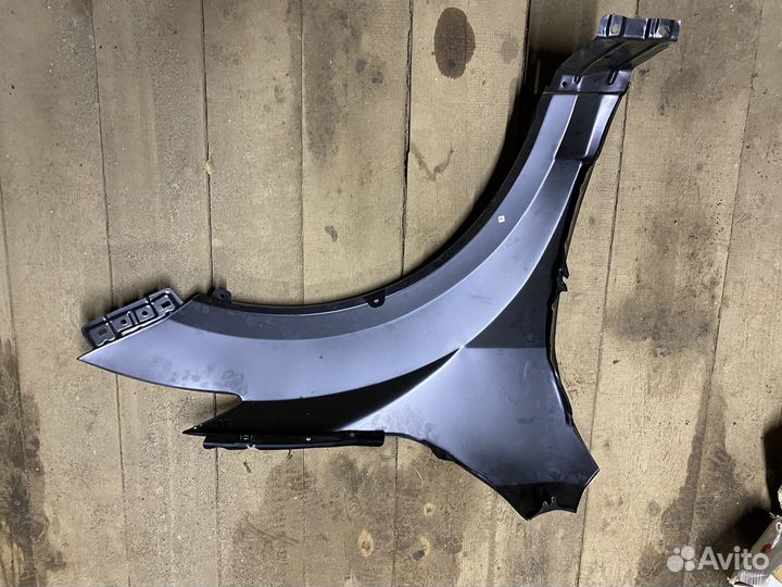 Переднее левое крыло на Hover H5 Haval H5