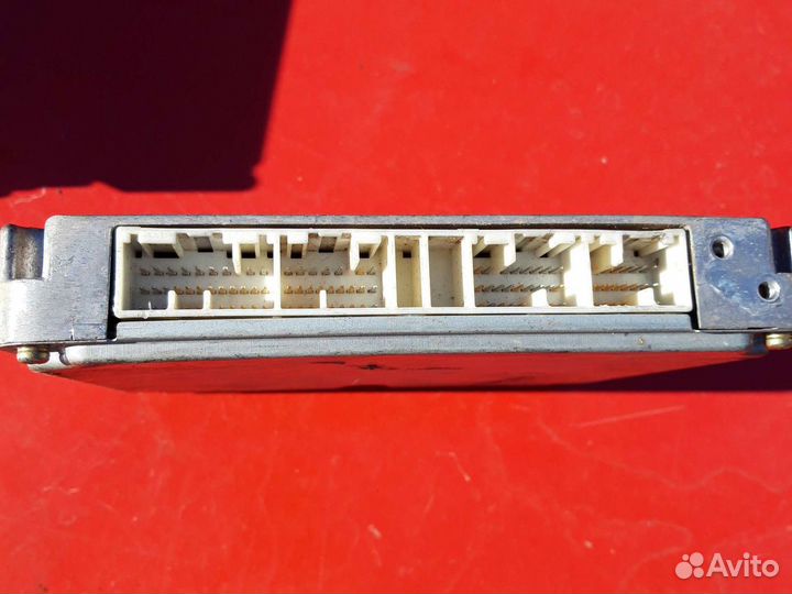 Эбу Тойота 89661 48020