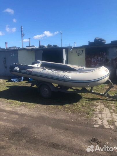 Продается лодка Honda marine