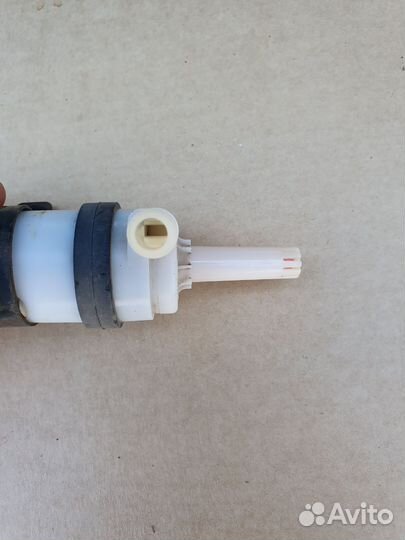 Насос омывателя фар Hyundai-Kia