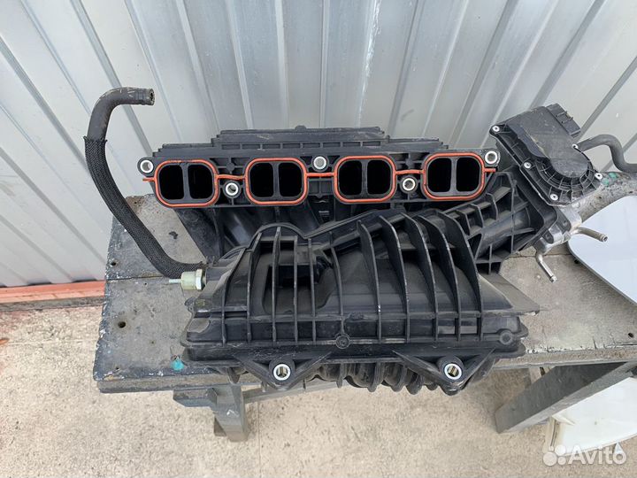 Впускной коллектор Toyota Avensis 250 1AZ