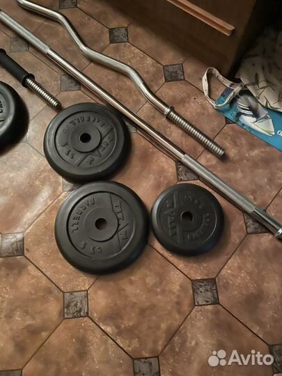 Штанга, блины и гантели