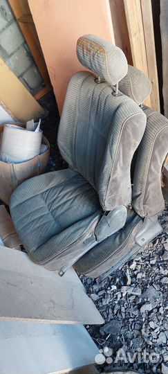 Передние сиденья