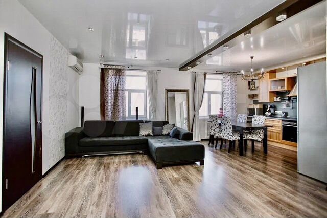 3-к. квартира, 88 м², 4/4 эт.