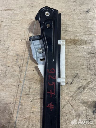 Стеклоподъемник задний правый Mercedes-Benz