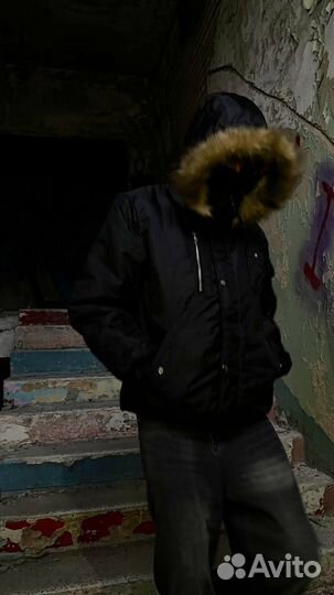 Зимняя куртка