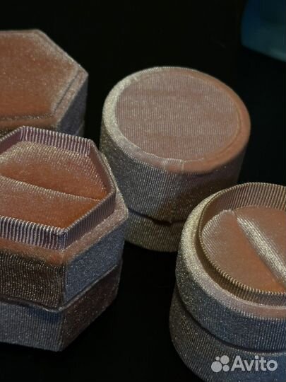 Футляры для ювелирных изделий