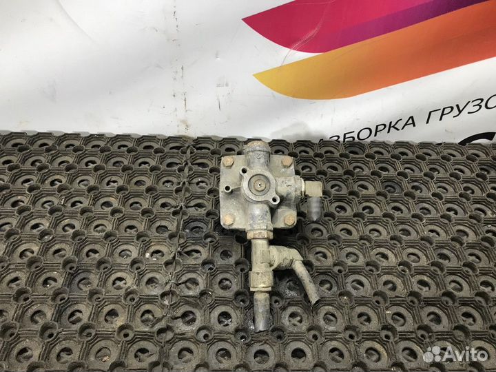 4750200110 Клапан ускорительный