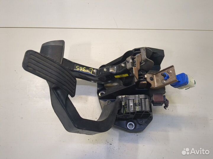 Узел педальный Chrysler 200, 2016