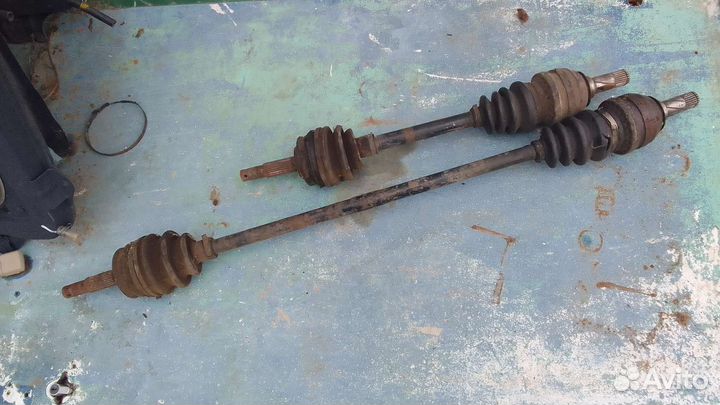 Привод правый Опель Вектра В