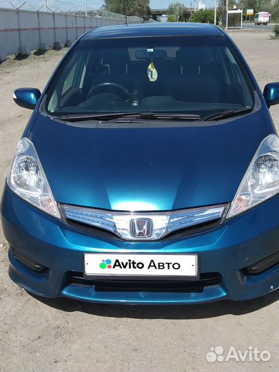 Honda Fit Shuttle 1.3 CVT, 2011, 180 000 км