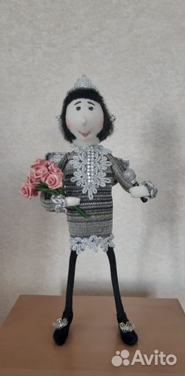 Кукла интерьерная