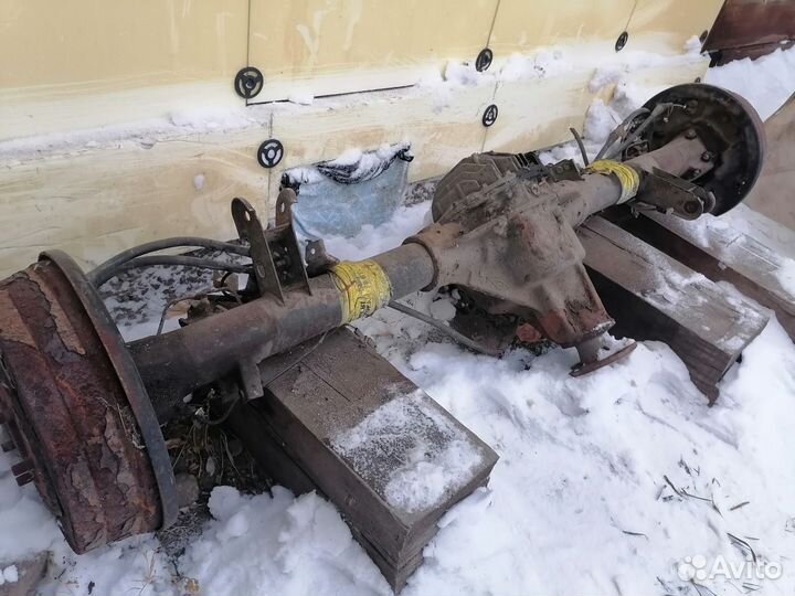 Продам задний мост