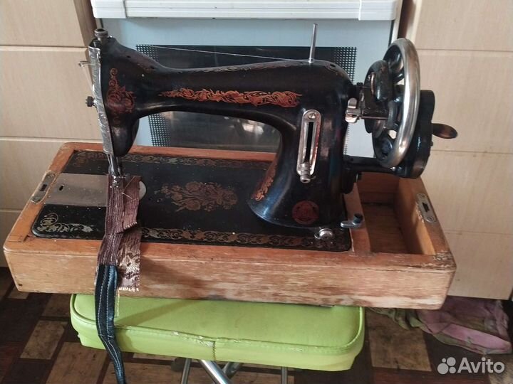 Швейная машина Подольск ручная