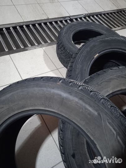 Nokian Tyres Hakkapeliitta R2 195/65 R15 95R