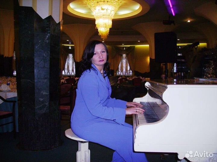 Ведущий мероприятий тамада