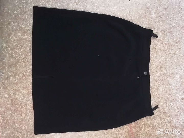 Юбка, педжак, бриджи