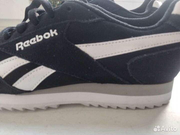 Кроссовки reebok 42