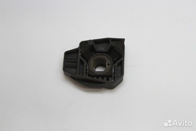 Опора радиатора охлаждения Volkswagen Polo 4