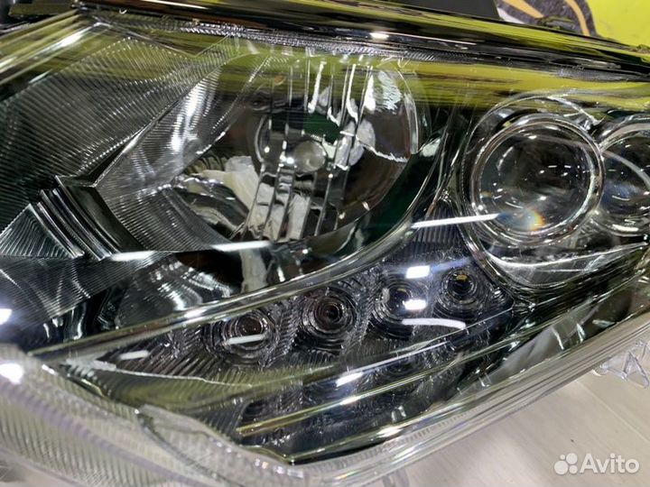 Фара левая Toyota Camry ACV55