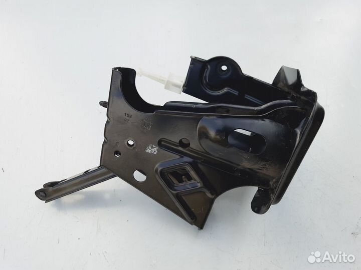 Кронштейн крепления педалей Skoda Octavia A4 Tour