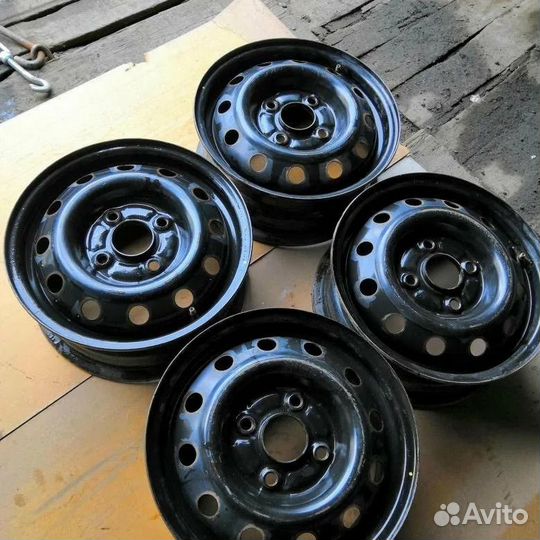 Диски штампованные r14 на Акцент