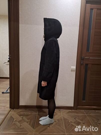 Продаю женское осеннее-весенние пальто