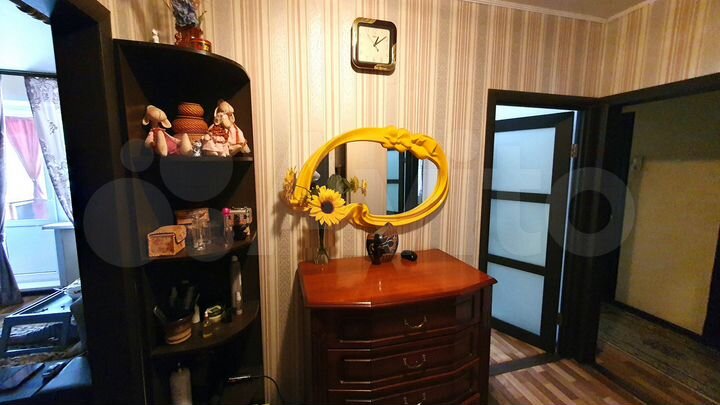 2-к. квартира, 52 м², 4/9 эт.