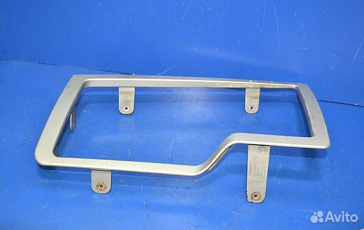 Накладка фары, правая volvo FH12 2-seeria (01.02)