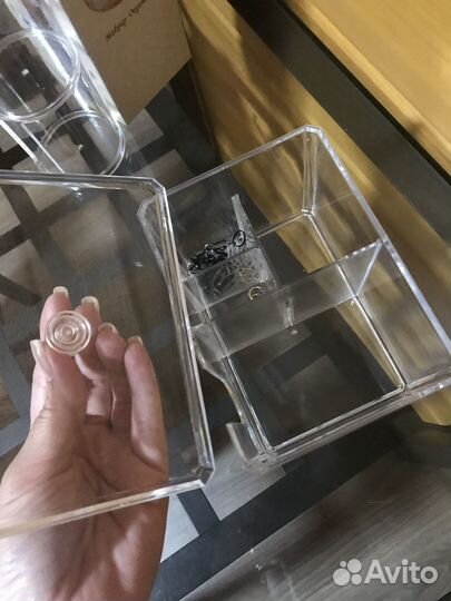 Контейнер для ватных дисков и палочек