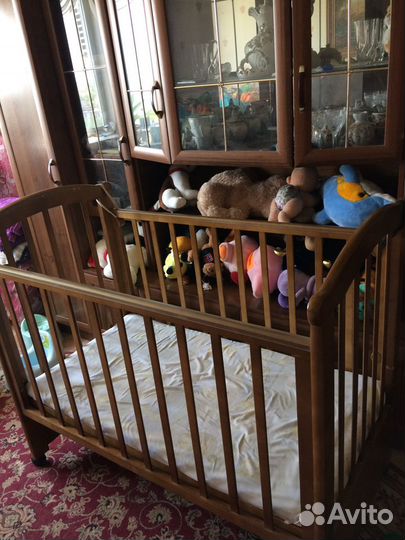 Детская кроватка