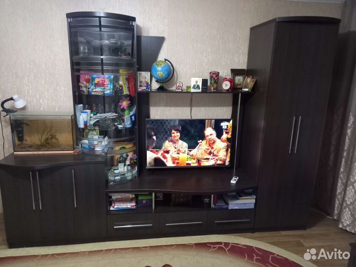 Стенка в гостиную