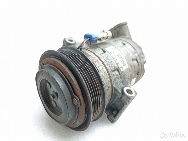Компрессор кондиционера Chevrolet Cruze J300 1.8